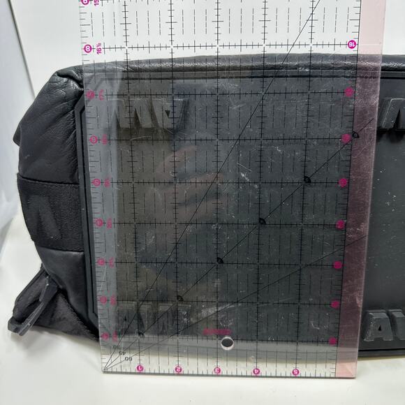 Alexander Wang x H&M Black Leather Drawstring Shoulder Bucket Bag Womens Unisex - Picture 9 of 9